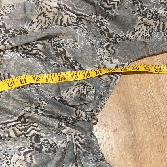 Elizabeth and James animal print silk dress size 4 - Picture 4 of 10